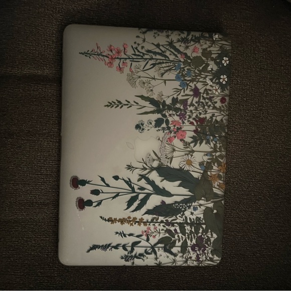 Apple | Computers, Laptops & Parts | Early 25 Macbook Air 13 Wcase